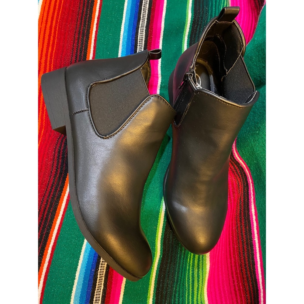 American Rag Chelsea Boot sz 11